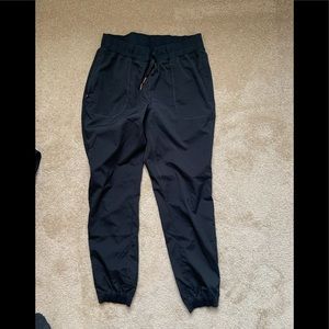 Very lightweight (perforated) lulu joggers